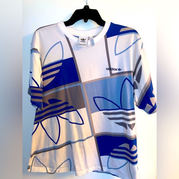 Adidas XL T-Shirt - Picture 1 of 3